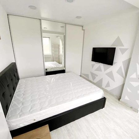 Fantastic Central Apartment Кишинів Екстер'єр фото